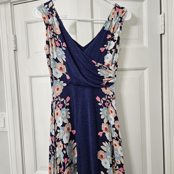 Boden Georgia Maxi Dress size 2p floral vneck viscose - Picture 6 of 11